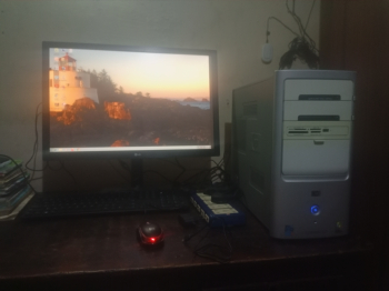 Desktop computer